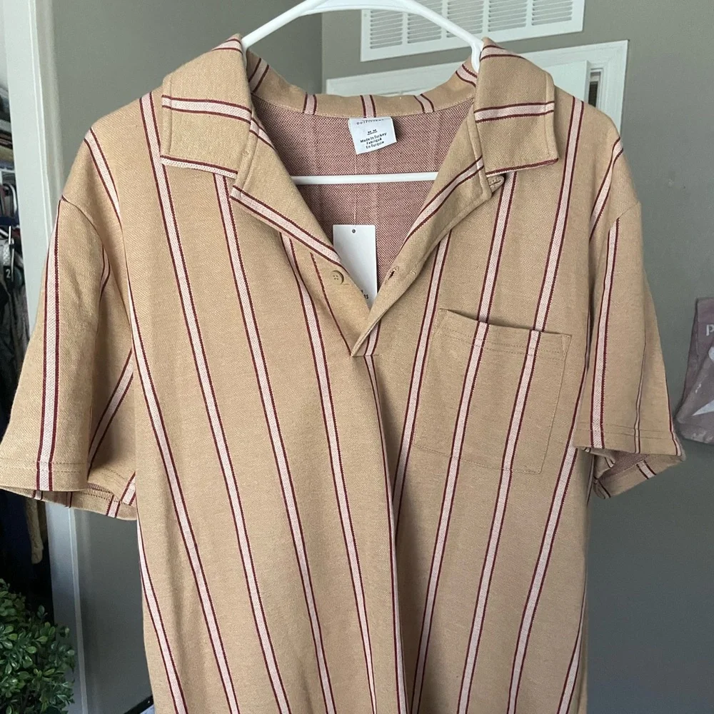 Urban Outfitters Shirt, size medium, new with tags!! - Picture 3 of 4